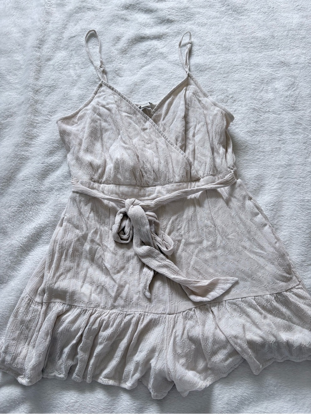 American Eagle Linen Cream Textured Tie Waist Romper Size Small